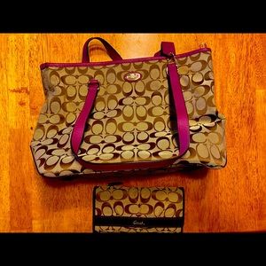 Brown coach purse and wallet